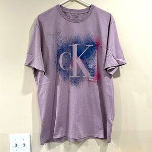 🔥NWT Calvin Klein Purple Graphic T-Shirt🔥